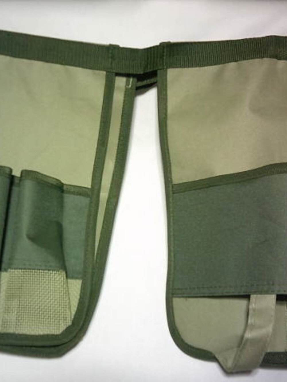 NEW FISKARS TOOL OR GARDEN GREEN MESH APRON 2 SIDED UNISEX 11 POCKETS ADJUSTABLE